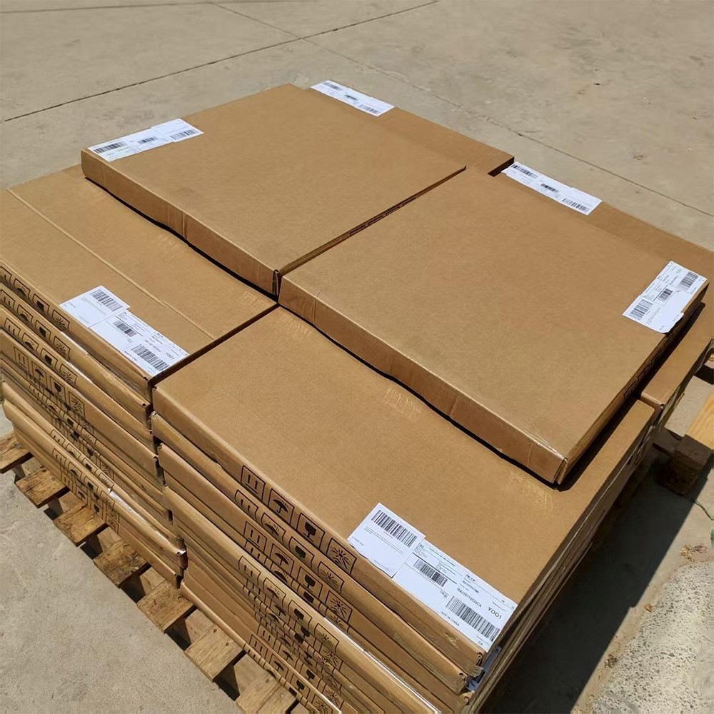 SANBO seat swivel export loading operation, meticulously packaged goods ensuring supply chain stability.jpg